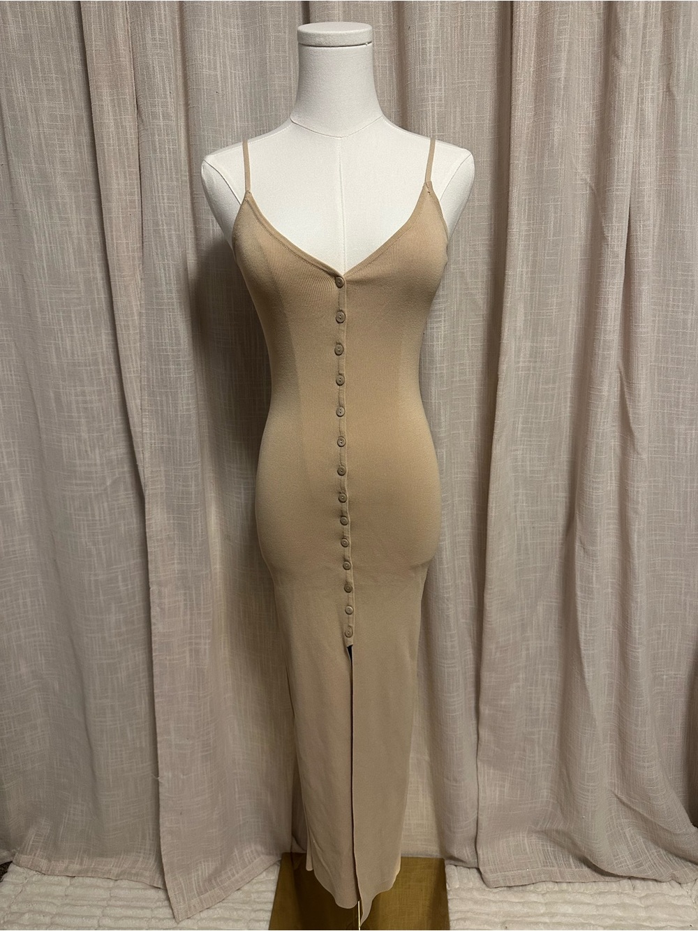 Hera Collection Spaghetti Strap Button-Front MIDI Dress in Beige
